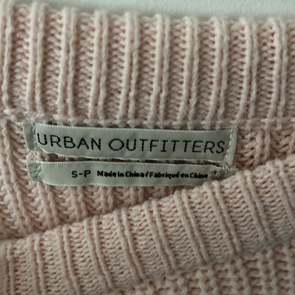Urban Outfitters pink sweater - Picture 2 of 3